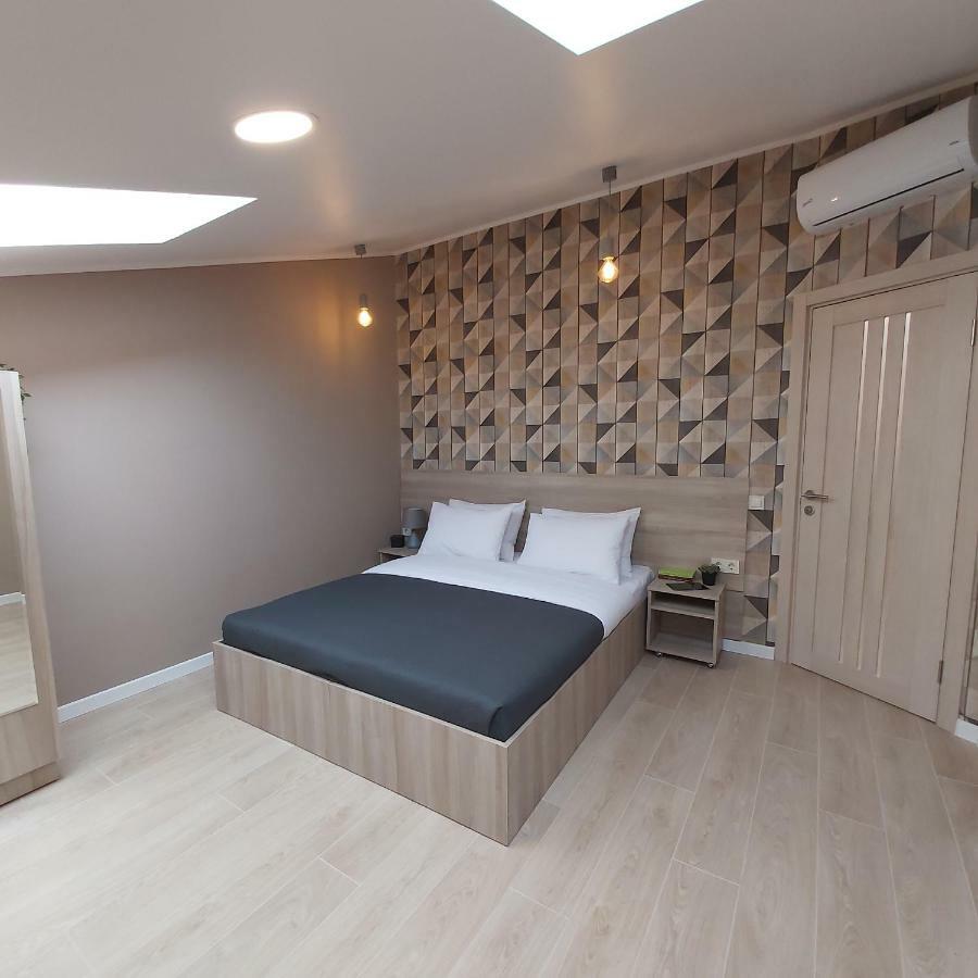 Two-Bedroom Apartment Near Forum Lviv Ngoại thất bức ảnh